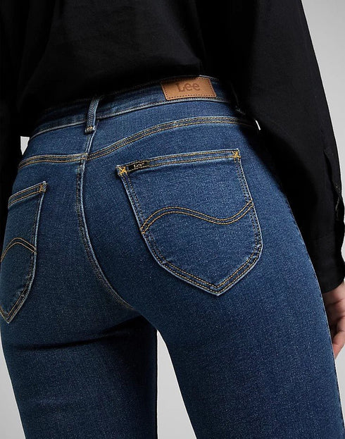 Lee Women's Foreverfit Jeans In Clean Riley