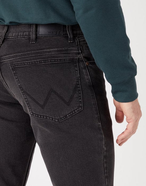 Straight Fit Jeans In Authentic Grey