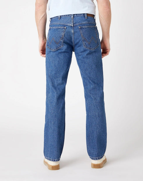 Straight Non-Stretch Jeans in Medium Stonewash