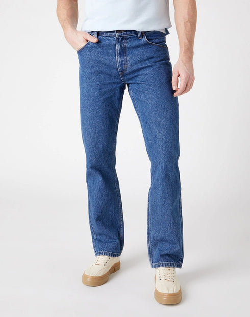 Straight Non-Stretch Jeans in Medium Stonewash