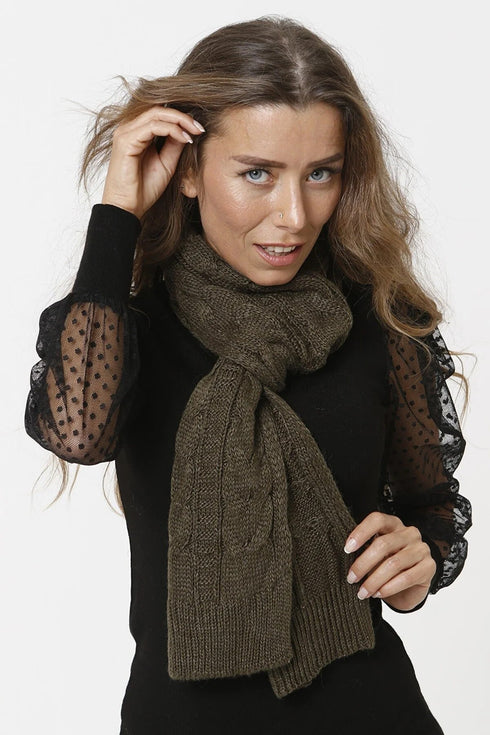 Stylish Knitted Scarf VE501