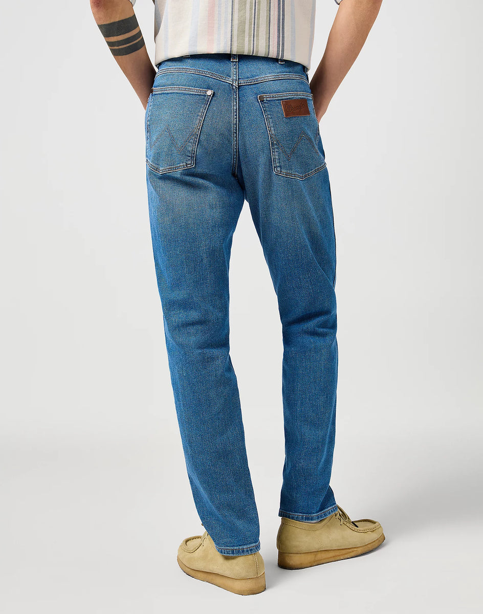 Wrangler Men's River Jeans In Bedazzled Blue – Rodeo In